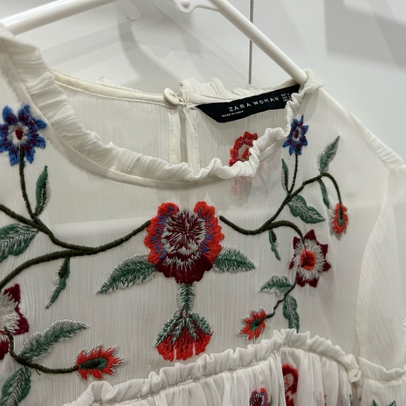 Women's Floral Embroidered Tiered Lace Chiffon Shift Mini Dress White - Picture 3 of 4